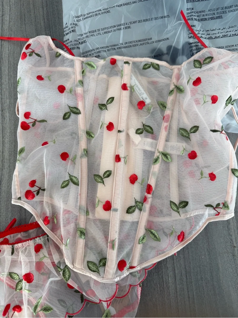SKIMS EMBROIDERED TULLE SET - Picture 5 of 10